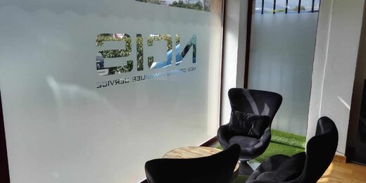 Signalétique intérieure &amp; extérieure pour entreprises à Cannes et dans les Alpes-Maritimes